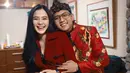 Caranya berpakaian disebut makin anggun, lewat pilihan fashion yang menarik. [Instagram.com/bellabonita_r.a]