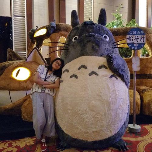Totoro yang legendaris, bisa nih foto dengan replikanya yang tidak kalah lucu dengan aslinya / copyright redaksi vemale/anisha
