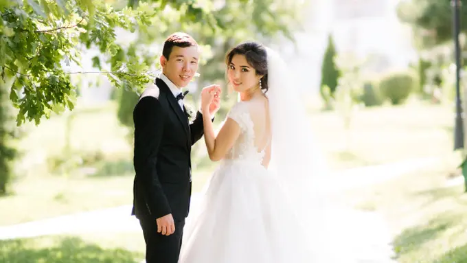 couple cinta pernikahan bahagia