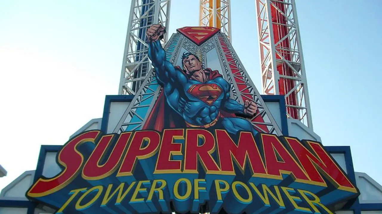 7 Kecelakaan Mengerikan Roller Coaster Ini Buatmu Menggigil