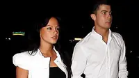 Kisah CR7: Suksesor Beckham yang Dikelilingi Wanita Seksi [3]