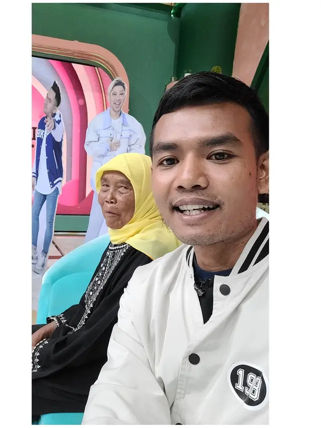 6 Potret Sultan TikToker saat Diundang ke TV, Kini Mengemis Minta Uang ke Raffi Ahmad