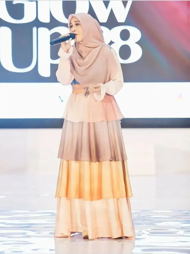 Jadi Ibu Lima Anak, Ini 6 Potret Terbaru Puput Melati Istri Ustaz Guntur Bumi