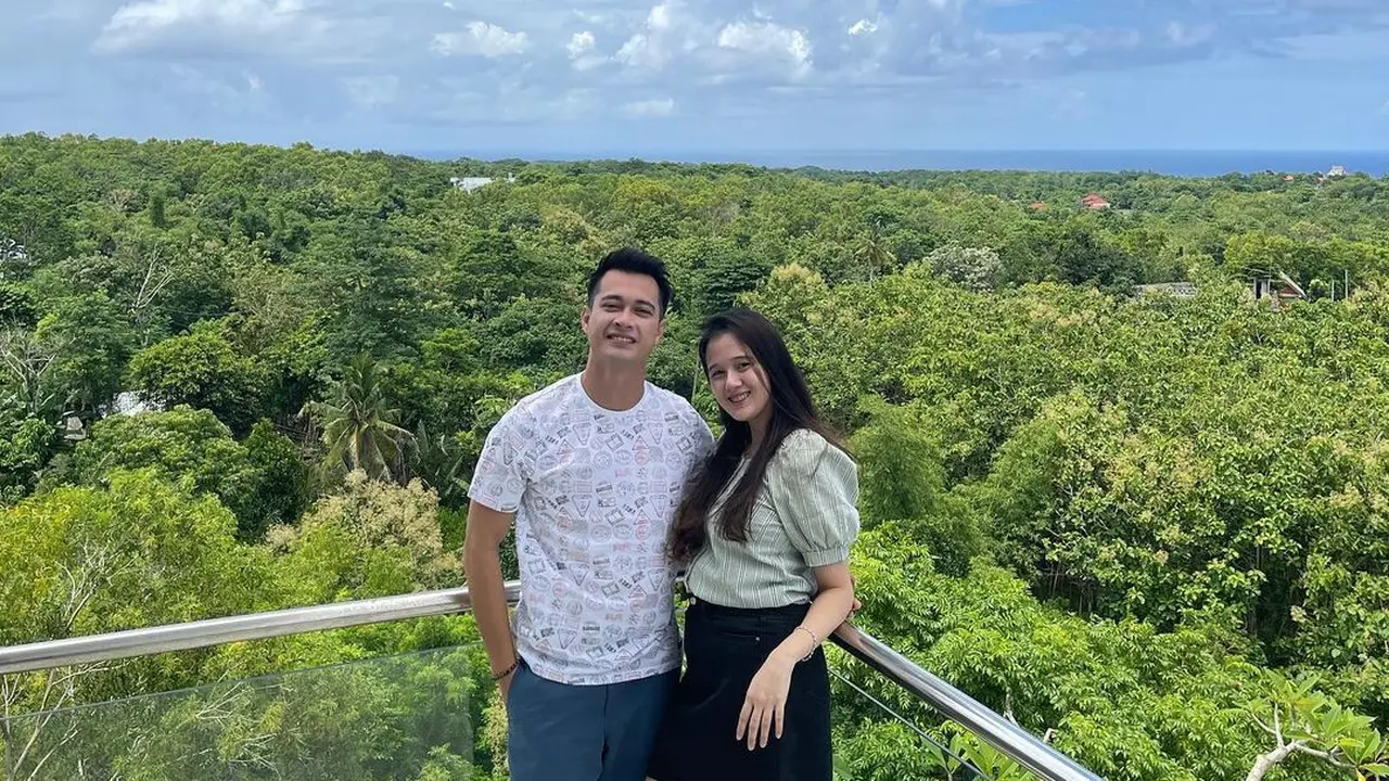 Eza Gionino dan Meiza Aulia