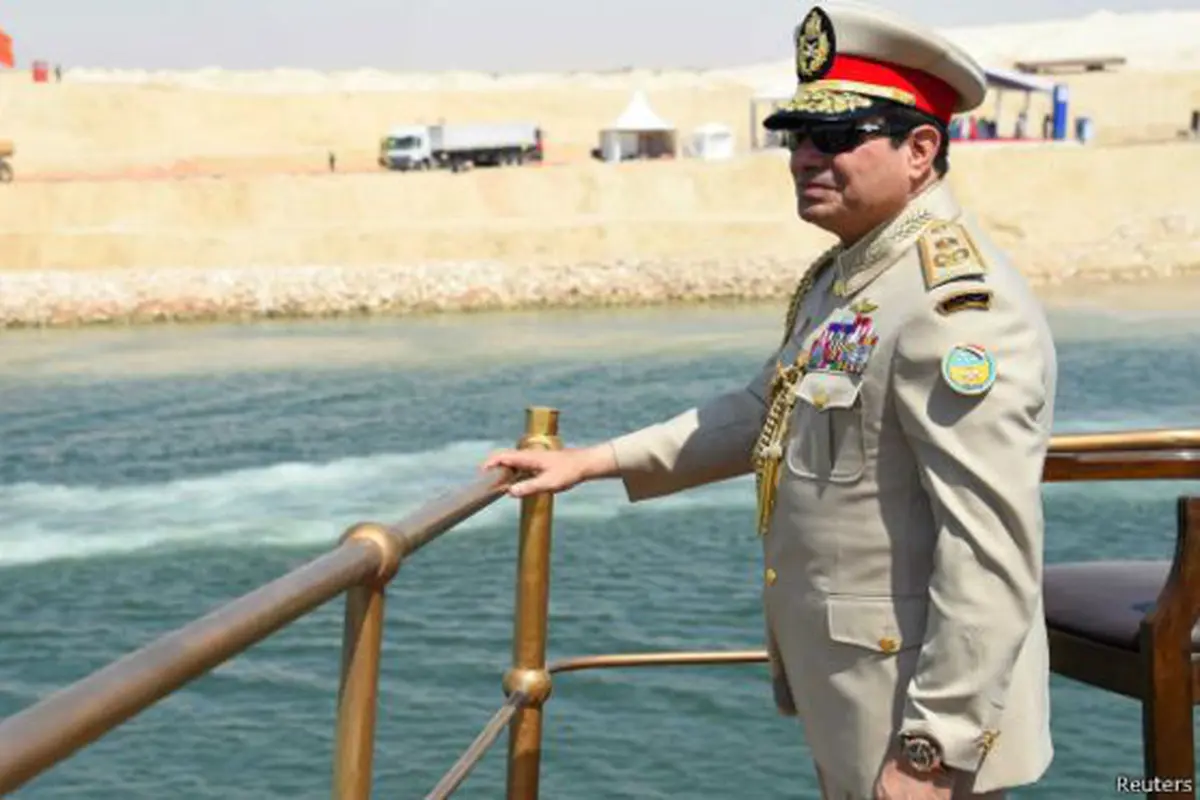 Mesir Perluas Terusan Kanal Suez
