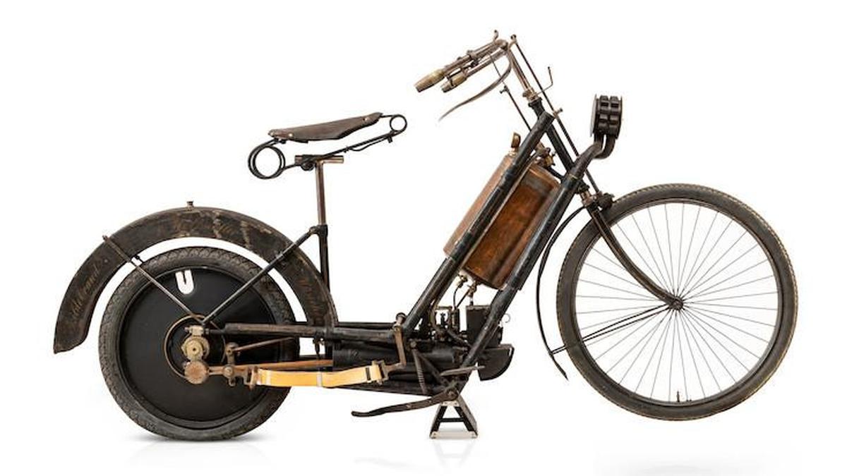 Motor Tertua di Dunia Dilelang Seharga Mobil Mewah, Terjual Rp 3 Miliar