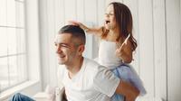 Father daughter quotes that will warm your heart. (Photo: prostooleh - Magnific)