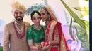 Pernikahan Sonam Kapoor dan Anand Ahuja dilangsungkan di rumah tante Sonam yang berada di Mumbai India. Pernikahan ini sendiri dilangsungkan dengan adat tradisional Sikh. (Foto: instagram.com/instantbollywood)