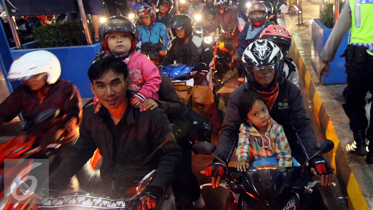 20150715-Mudik-Lebaran-Banten-Pelabuhan-Merak1