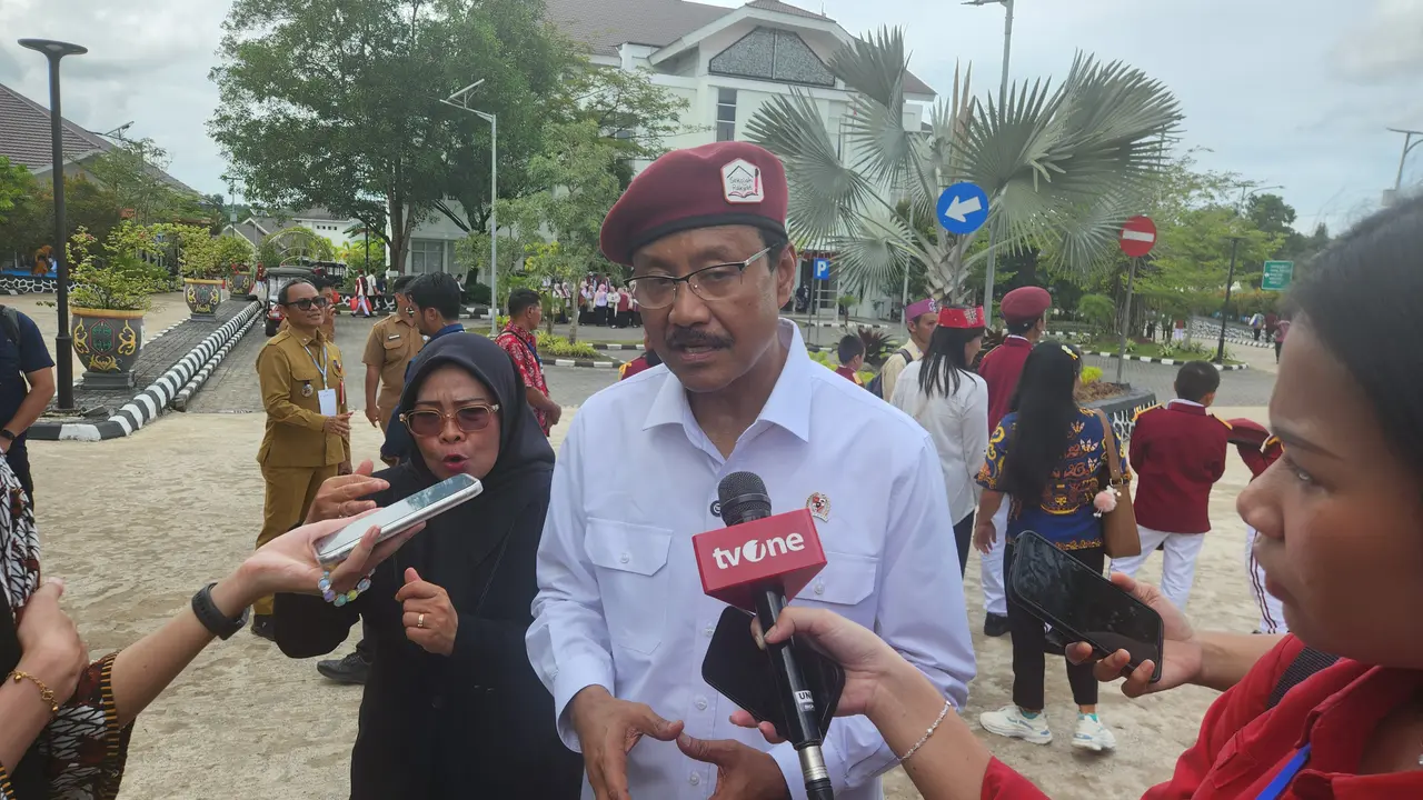 Menteri Sosial Saifullah Yusuf