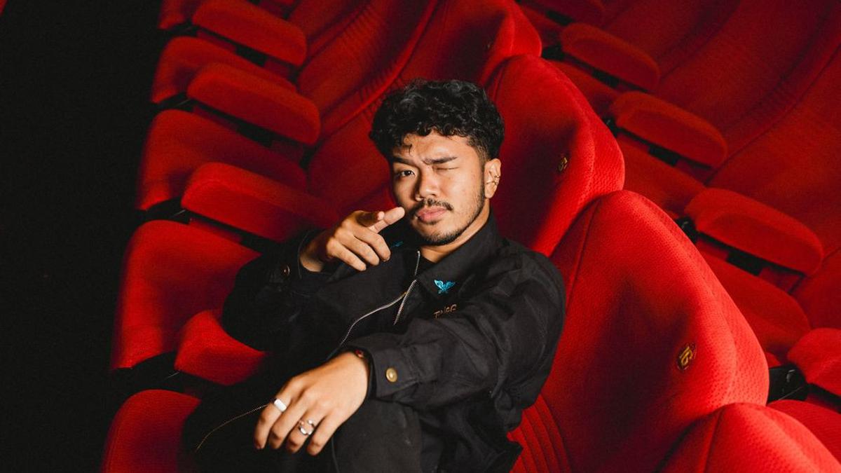 Profil Kristo Immanuel Sutradara Film Tinggal Meninggal, Pernah Menang Pendatang Baru Terbaik 2023
