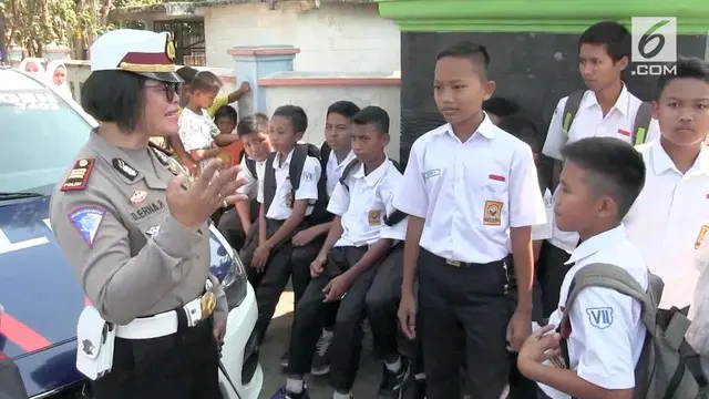 VIDEO: Pelajar Ditilang Polisi sampai Menangis