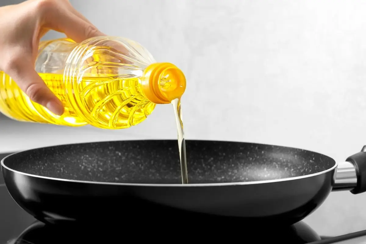 4 Tips Mudah Menyimpan Minyak Goreng Bekas Biar Aman dan Awet