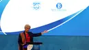 Direktur Pelaksana IMF Christine Lagarde berpidato saat pembukaan High - Level International Conference di Jakarta, Selasa (27/2). Acara dibagi menjadi tiga sesi ini yang membahas mengenai perkembangan ekonomi global dan Asean. (Liputan6.com/JohanTallo)