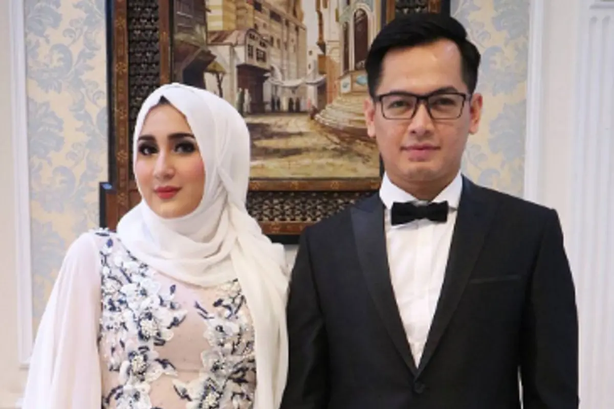 [Bintang] Tommy Kurniawan - Tania Nadira