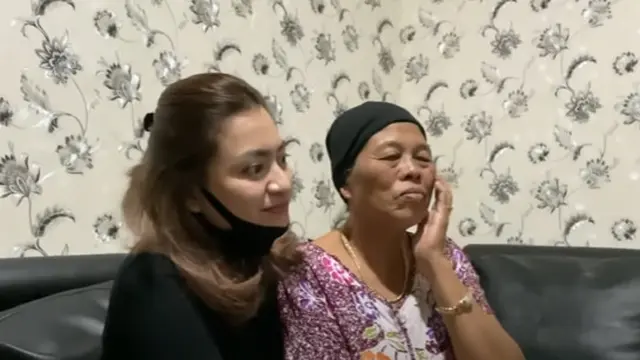 6 Momen Nathalie Holscher Kunjungi Ibu Sule, Langsung Dekat dan Akrab