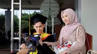 Inspiratif, Penyandang Disabilitas Tuna Daksa Jadi Salah Satu Lulusan UT Jakarta di Wisuda Periode I Tahun 2025