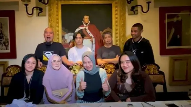 Keakraban Ahmad Dhani dan mantan suami Mulan Jameela