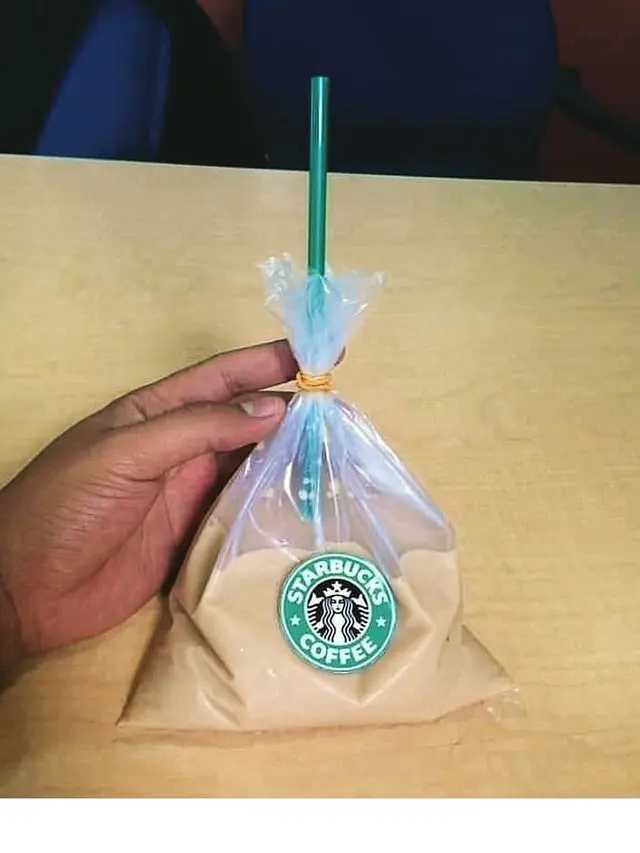 Kelakuan Nyeleneh Orang Saat Beli Makanan Ini Bikin Tepuk Jidat