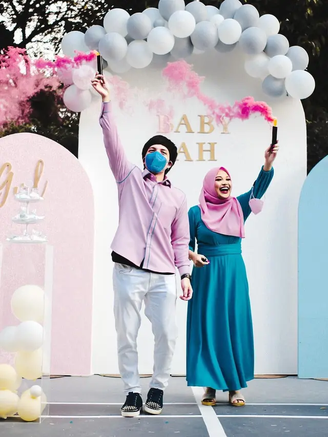 7 Momen Aurel Hermansyah dan Atta Halilintar Ungkap Jenis Kelamin Anak Pertama