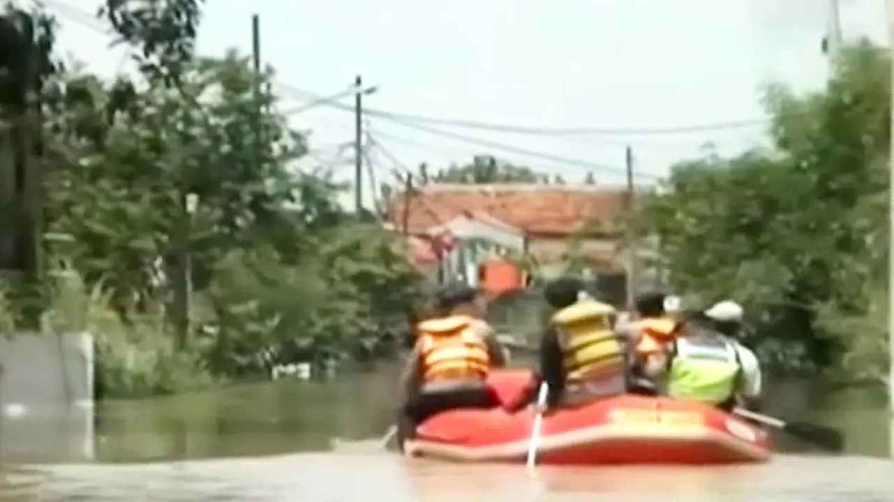 (Lip6 Petang) Evakuasi-Banjir