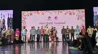 Hari Batik Nasional, 6 Desainer Indonesia Sulap Batik Jadi Busana Modern untuk Charity