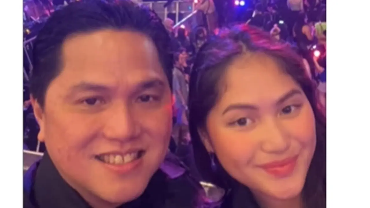 8 Momen Erick Thohir Temani Anak Nonton Konser Suga, Ikut Jadi ARMY