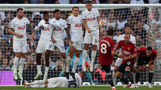 Foto: Diwarnai Gol Bunuh Diri Lisandro Martinez, MU Tumbang di Markas Tottenham pada Pekan Kedua Liga Inggris 2023/2024