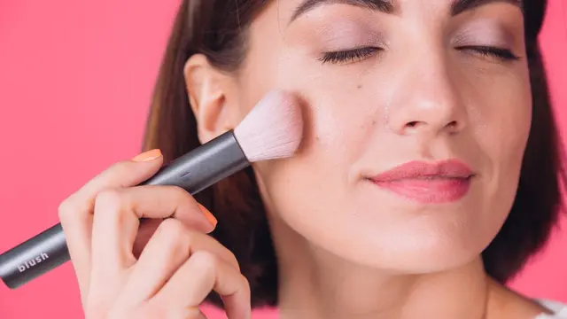 Jenis Brush yang Wajib Dimiliki Biar Makeup Makin Flawless - 3