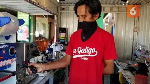 Kedai Kopi Sepi Pembeli