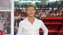 Pelatih Arab Saudi, Herve Renard, saat mendampingi timnya melawan Timnas Indonesia pada lanjutan Kualifikasi Piala Dunia 2026 zona Asia, di Stadion GBK, Jakarta, Selasa (19/11/2024). (Bola.com/Abdul Azis)