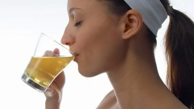 Meminum Teh Panas dan Kanker Kerongkongan