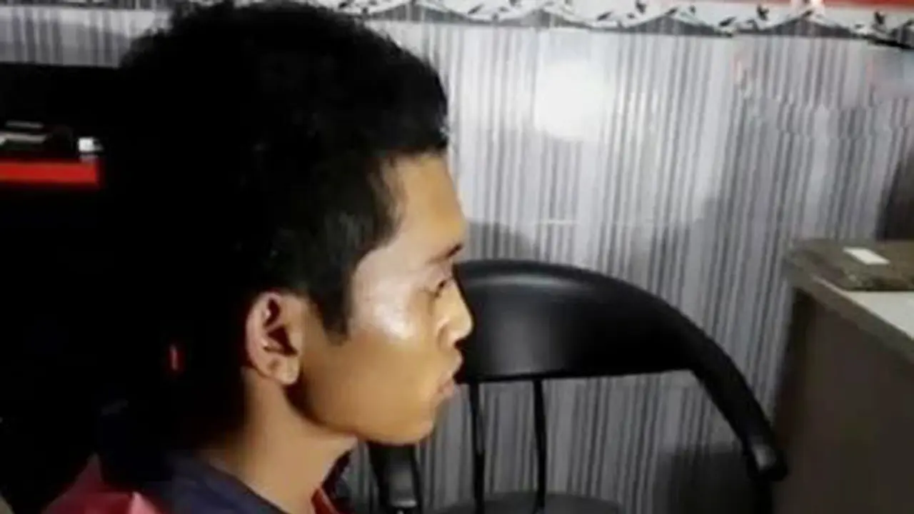 Suami Bakar Istri