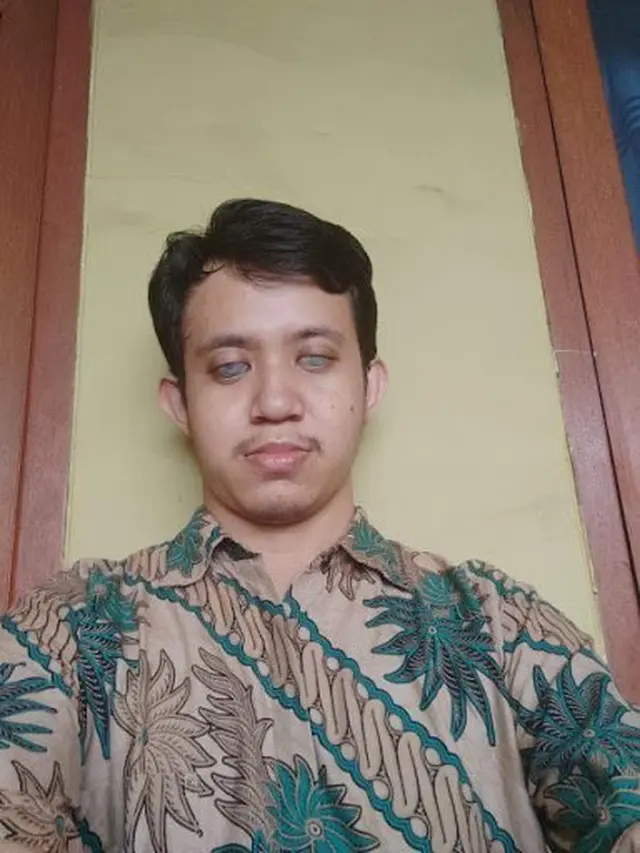 Ravindra, 23 tahun, tinggal di Jakarta Timur