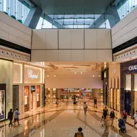 Simak aturan masuk mal dan tempat wisata saat PPKM Level 3 libur Natal dan Tahun Baru. (pexels/magda ehlers).