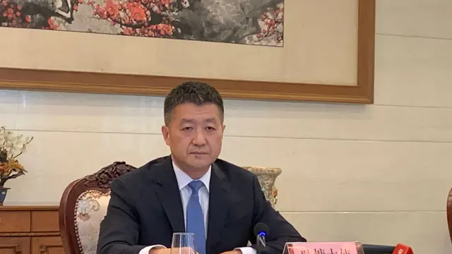 Duta Besar China untuk Indonesia, Lu Kang dalam press briefing di Kediaman Dubes Tiongkok pada Rabu (21/12/2022). (Liputan6/Benedikta Miranti)