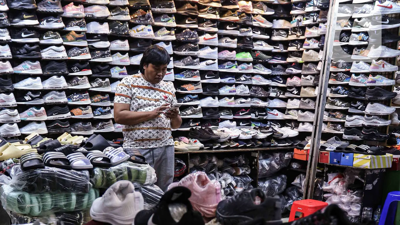 Pelemahan Daya Beli Masyarakat