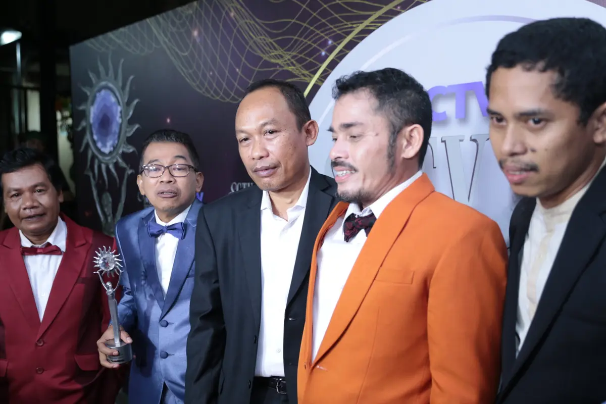 [Bintang] Sinetron Para Pencari Tuhan Mendapat Tempat Khusus di SCTV Awards