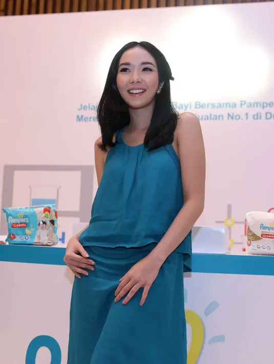 Beruntung, lanjut Gisel, anaknya tidak pernah mengalami sakit hingga berhari-berhari. Meskipun pernah, itupun karena efek dari pemberian imunisasi. (Nurwahyunan/Bintang.com)