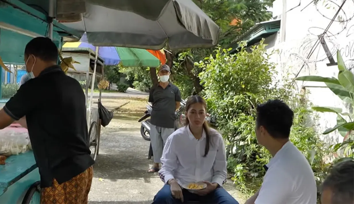 Paula Verhoeven ngidam ketupat sayur (Youtube/Baim Paula)