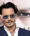 DIkenal sebagai aktor kenamaan Hollywood, Johnny Depp ternyata punya 'passion' besar dalam dunia musik. (Bintang/EPA)