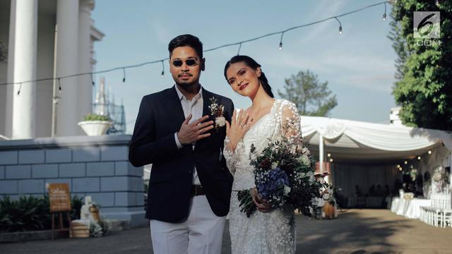 Petra Sihombing dan Firrina Sinatrya