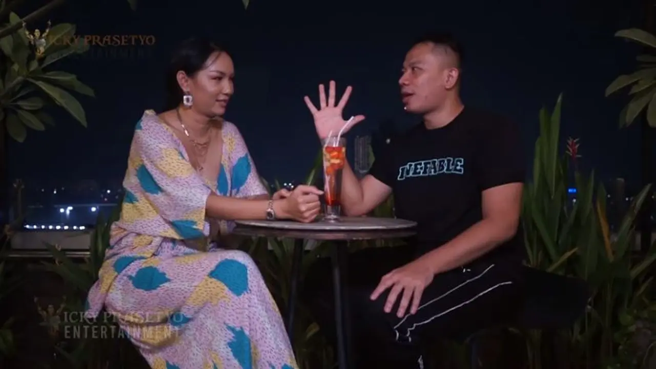 Vicky Prasetyo - Kalina Ocktaranny (Foto: YouTube)