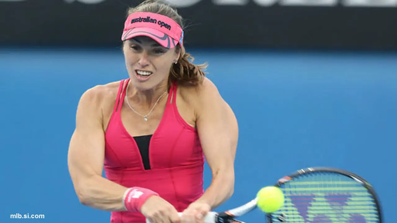 martina-hingis-130717c.jpg