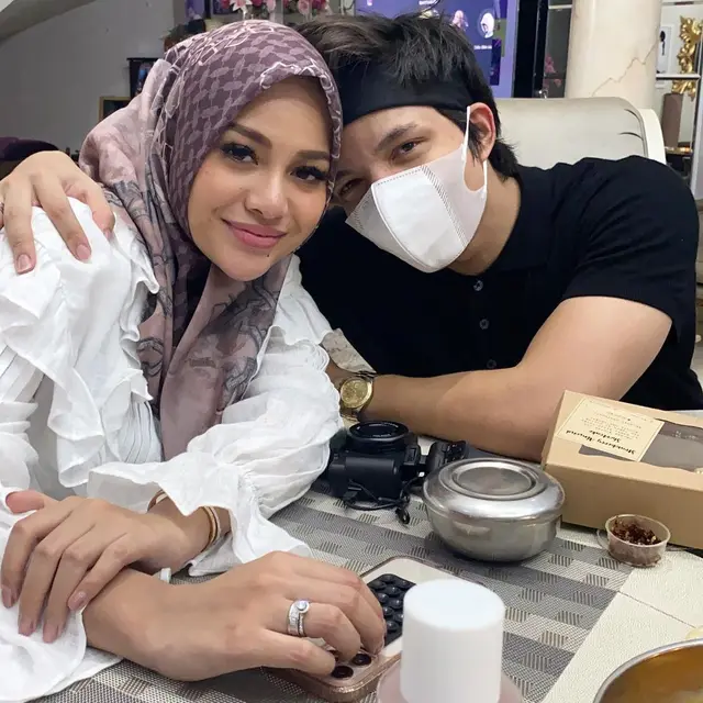 [Fimela] Krisdayanti, Aurel Hermansyah dan Atta Halilintar