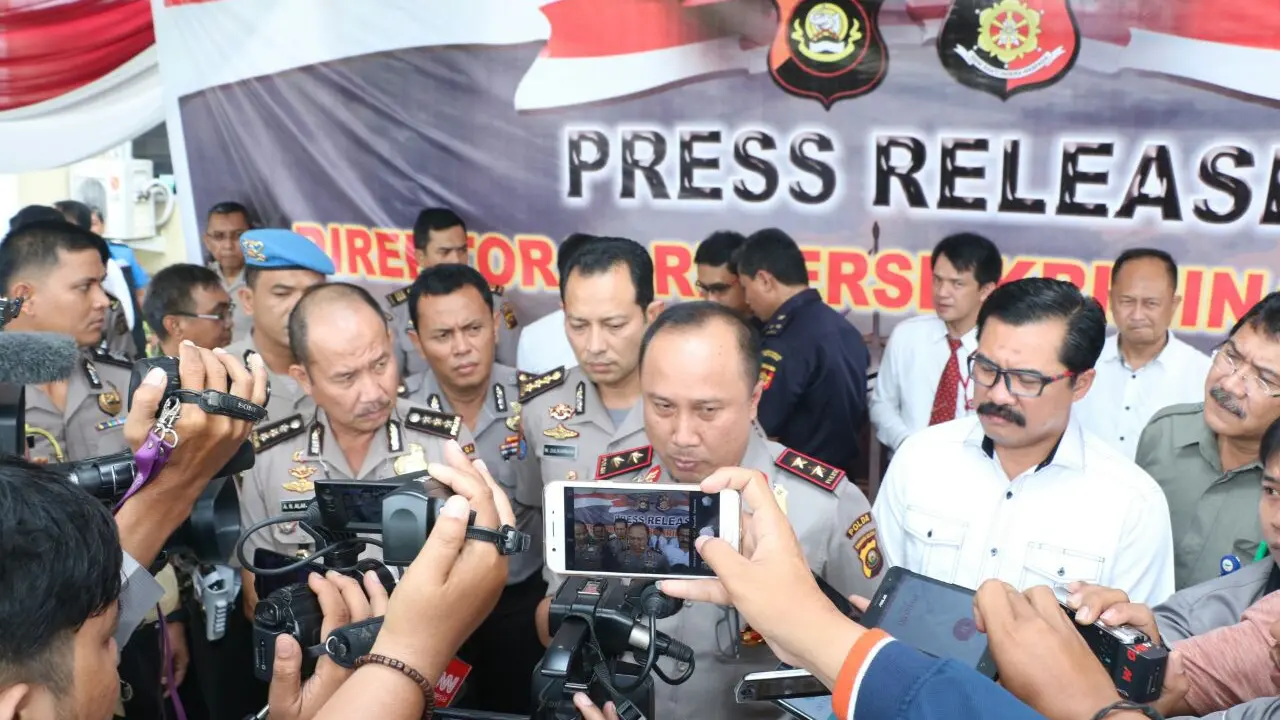 Kapolda Sumsel saat diwawancarai awak media (Liputan6.com/Nefri Inge)