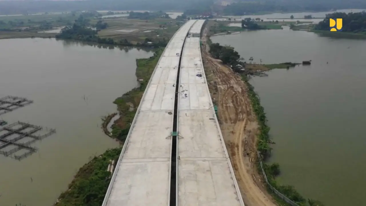 Jalan Tol Jakarta – Cikampek II Selatan membentang sepanjang 62 Kilometer (Km) dibangun dengan biaya Rp 8,8 triliun. Dok PUPR