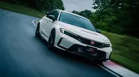 Civic Type R Baru Pecahkan Rekor Mobil Penggerak Depan Tercepat di Sirkuit Nurburgring (Ist)