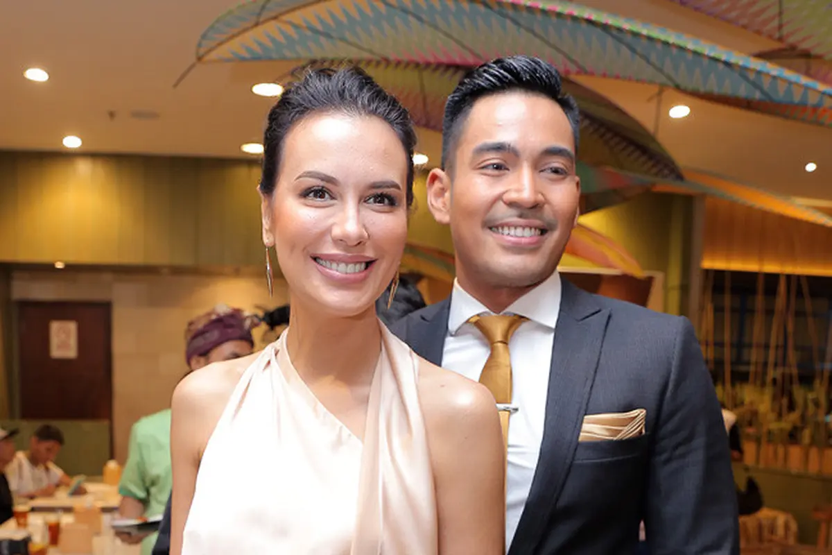 [Bintang] Sophia Latjuba dan Robby Purba