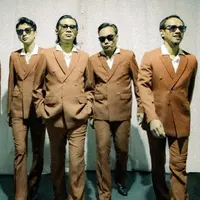 (c) Instagram/thechangcuters